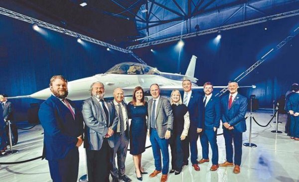 金斧子配资 台湾2467亿军购打水漂？F-16V美国仅交付2架，遇上诈骗集团​了